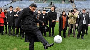 幕战中亮相 幕战中亮相